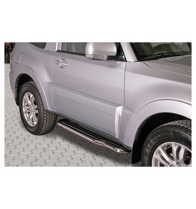 Pedane laterali in acciaio inox lucido 50mm Mitsubishi Pajero 2 porte 2007-2014