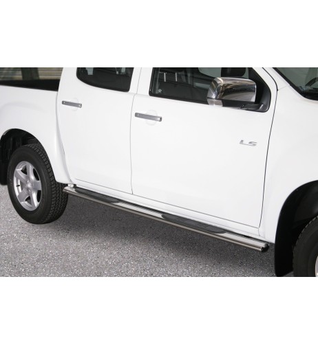 Pedane laterali ovali acciaio inox lucido Isuzu D Max Double Cab 2012 2019