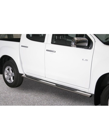 Pedane laterali ovali acciaio inox lucido Isuzu D Max Double Cab 2012 2019