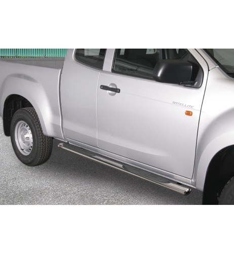 Pedane laterali ovali acciaio inox lucido Isuzu D Max Extra Cab 2012 2019