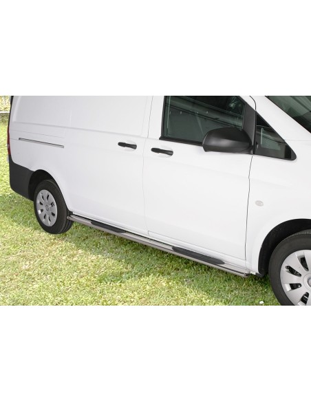 Pedane laterali ovali in acciaio inox lucido Mercedes Vito Viano dal 2010