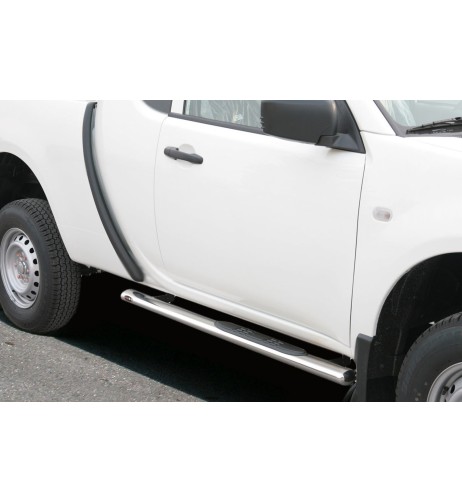 Pedane laterali ovali in acciaio inox lucido Mitsubishi L200 Club Cab 2010 