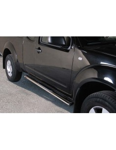 Pedane laterali ovali in acciaio inox lucido Nissan Navara Extra Cab dal 20