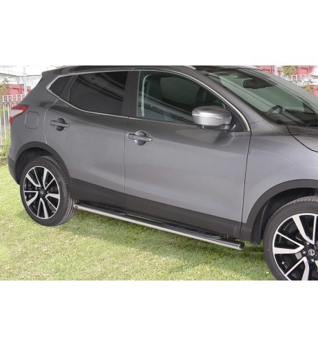 Pedane laterali ovali in acciaio inox lucido Nissan Qashqai dal 2014