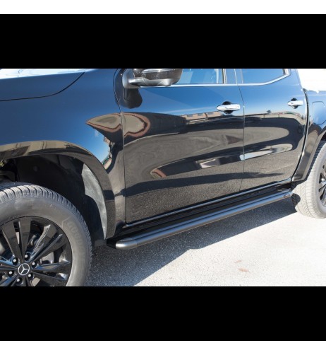 Pedane laterali S50 stondate alluminio black Renault Alaskan doppia cabina