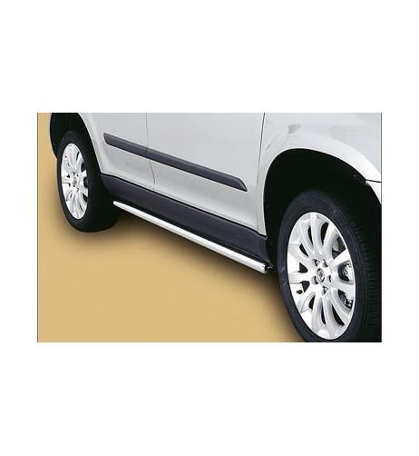 Tubi laterali di protezione acciaio inox lucido 50mm Skoda Yeti 2009 2013