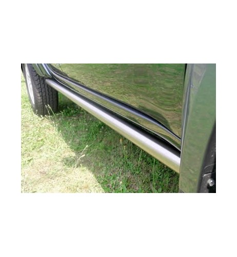 Tubi laterali in acciaio inox lucido Mitsubishi L200 dal 2006 al 2009