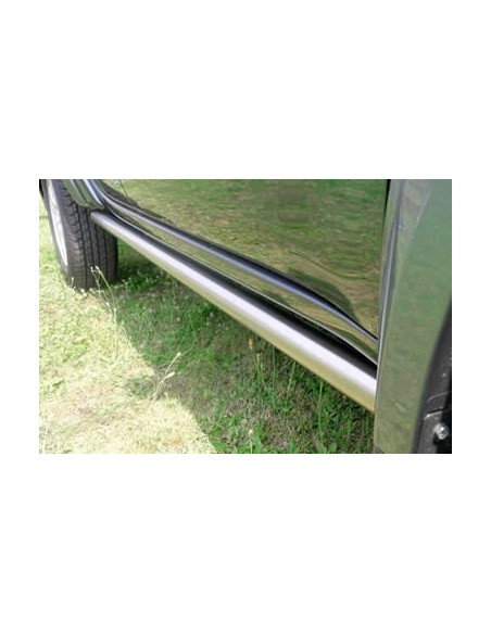 Tubi laterali in acciaio inox lucido Mitsubishi L200 dal 2006 al 2009