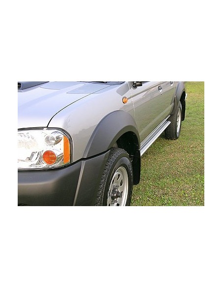 Tubi laterali ovali di protezione alluminio Nissan NP300 Double Cab 2008 20