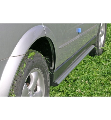 Tubi laterali ovali di protezione alluminio SsangYong Kyron dal 2005