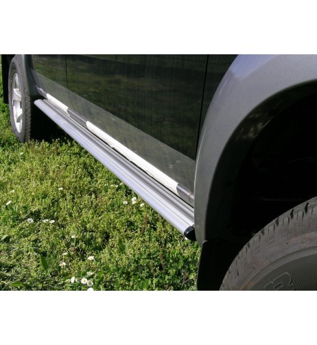 Tubi laterali ovali in alluminio di protezione Mazda BT50 Double Cab 2007 2