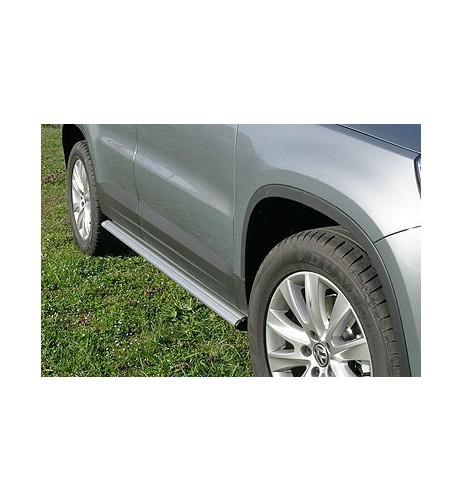 Tubi ovali laterali alluminio di protezione Volkswagen Tiguan dal 2008 al 2