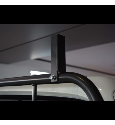 Separatore posteriore protezione vetro con portatubi Toyota Hilux Revo dal 