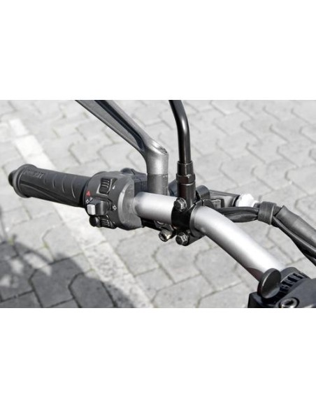 Attacco specchietto da manubrio diametro 22mm filettatura M10