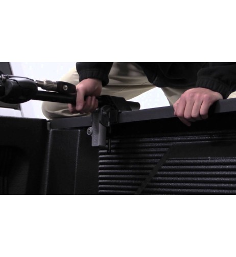 Bikerbar Barra di fissaggio portabici per pianale furgoni e pickup