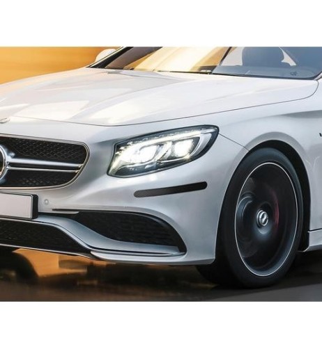 Coppia di salvaparaurti adesivi colore carbon look 310x35mm