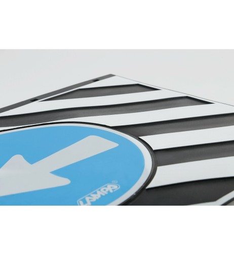 Coppia paraspruzzi camion con strisce e segnali a rilievo 35x30cm