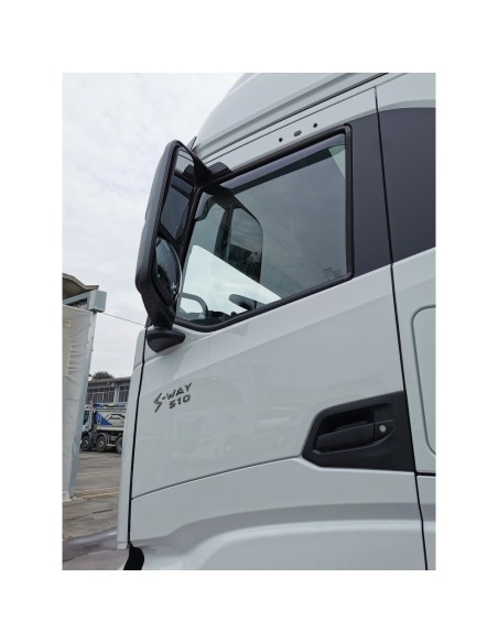 Deflettori aria su misura in acrilico per Iveco S Way T Way X Way