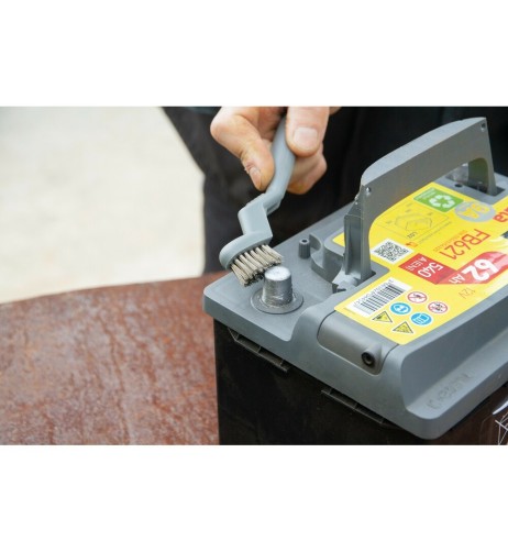 Kit 3 spazzole per pulizia e rifiniture esterne