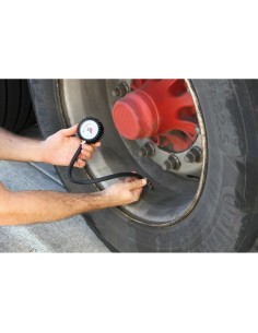Misura pressione pneumatici per veicoli pesanti max 12 bar 2