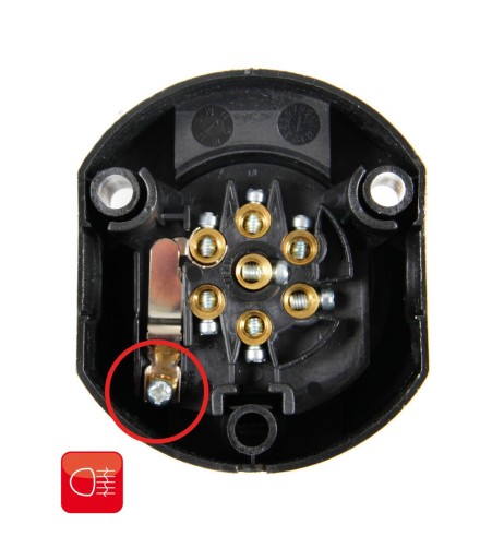 Presa 7 poli con 1 contatto retronebbia