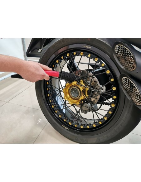 Spazzola in microfibra a 2 funzioni per pulizia cerchi