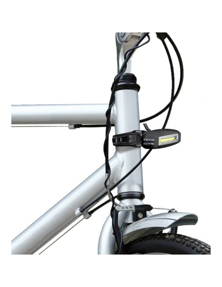 Fanale anteriore a 3 funzioni LED per bici e cicli