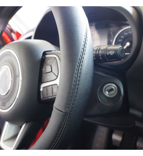 Coprivolante universale 37 39mm ecopelle nera Easy black