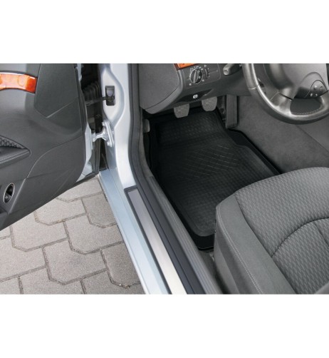 Set 4 pezzi tappeti universali auto Protector in PVC nero