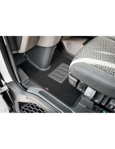 Tappeti su misura in moquette per Iveco S Way 2019 2024