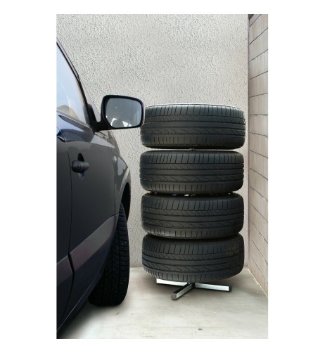 Colonna porta 4 cerchi o pneumatici