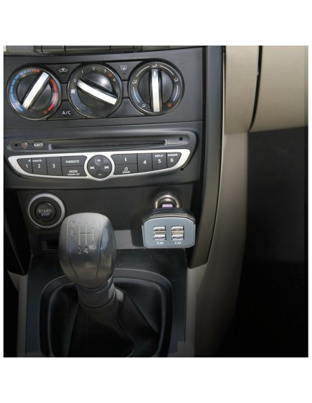 Presa di corrente protetta 12 24v con 4 USB auto camion