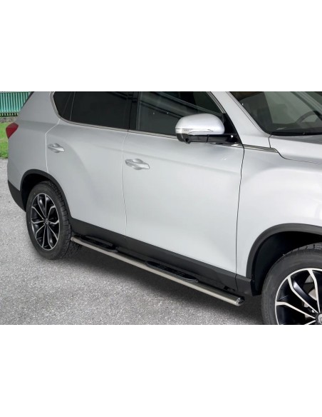 Pedane laterali ovali inox lucido SsangYong Rexton dal 2018