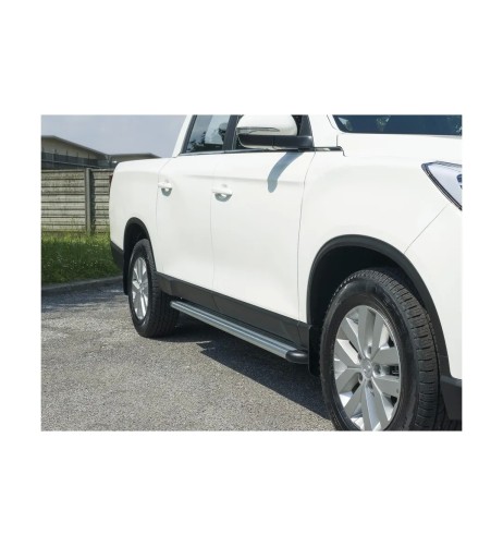 Pedane laterali S50 stondate alluminio SsangYong Rexton Sports XL dal 2018