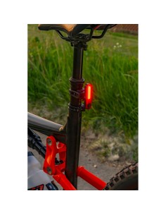 Fanale posteriore Bici a Led ricaricabile USB Arrow 2