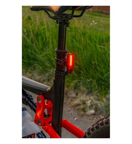 Fanale posteriore Bici a Led ricaricabile USB Arrow