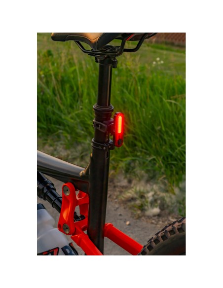 Fanale posteriore Bici a Led ricaricabile USB Arrow