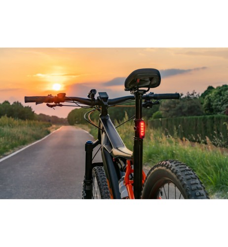 Kit fanale anteriore e posteriore Bici Discovery Led ricaricabili USB